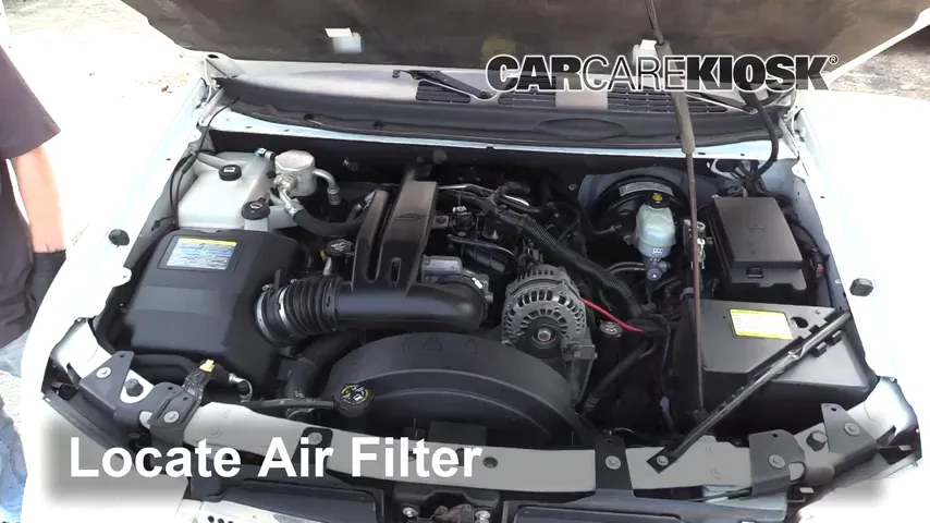2007 GMC Envoy Denali 5.3L V8 Air Filter (Engine)